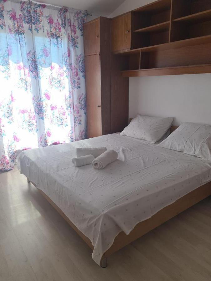 Apartments Triton Rogoznica  Extérieur photo