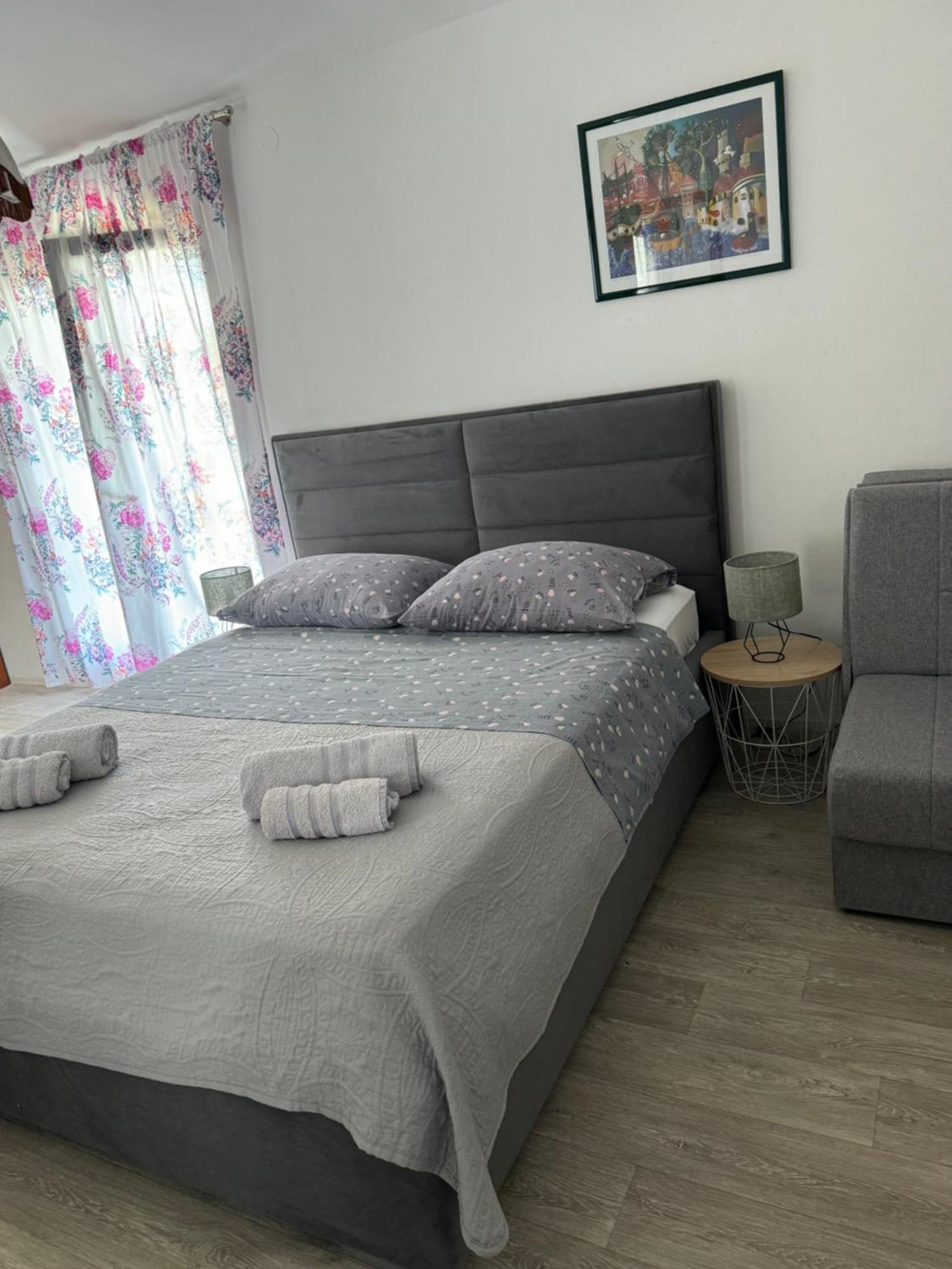 Apartments Triton Rogoznica  Extérieur photo